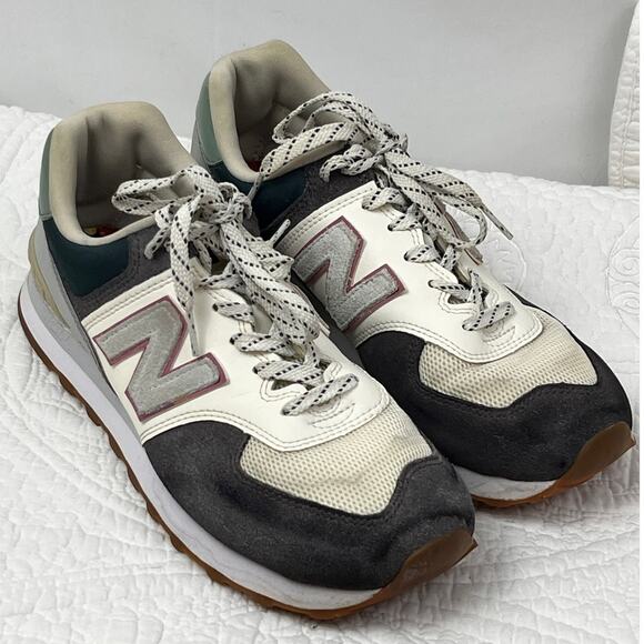 New Balance Women 8.5 Gray/Green 574 Lace Up Running Athleisure Shoes Sneakers - Picture 1 of 10
